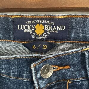 Lucky Brand Size 6 Jean Capri Pants